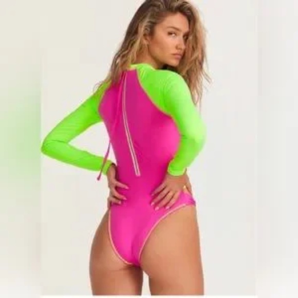 Loveshackfancy X Hurley Cheeky Surf Suit Magenta & Lime Green Sz L NWT - Picture 3 of 8